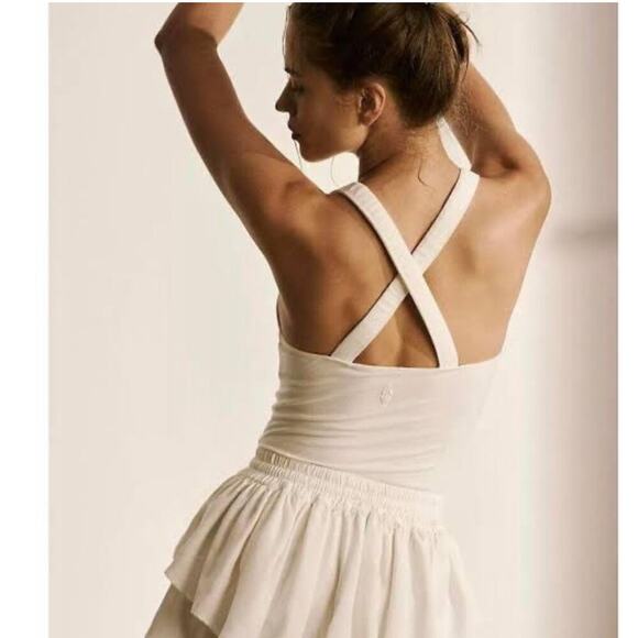 FREE PEOPLE MOVEMENT Prima Shortsie Romper Size Large NWT White Athleisure - Picture 4 of 16